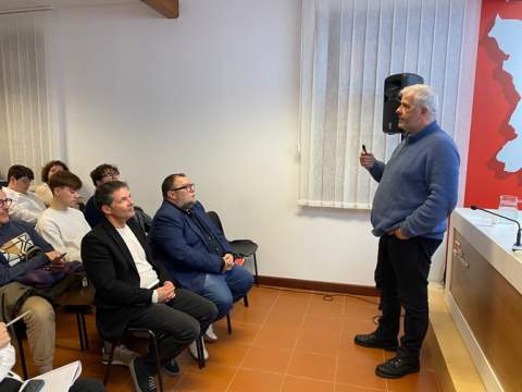 El PSC engega un pla de formació de cara a les eleccions municipals