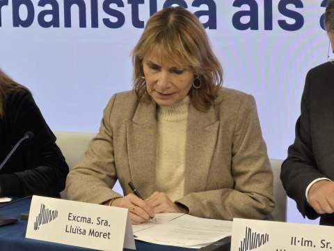 La Diputació signa un conveni interadministratiu per donar més assistència urbanística als ajuntaments