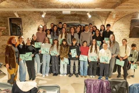 Mig centenar d’esportistes destacats reben ajuts municipals