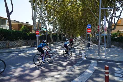 Imatge del carril bici de la Pineda