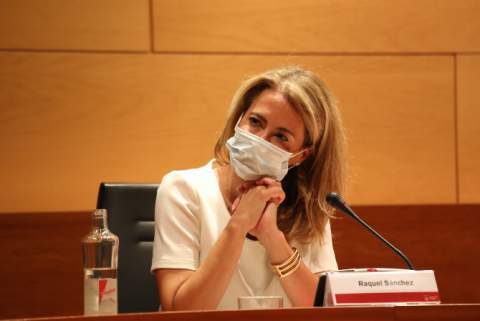 Raquel Sánchez, durante el pleno extraordinario celebrado ayer en Gavà (Fotografía: Pepa Álvarez)