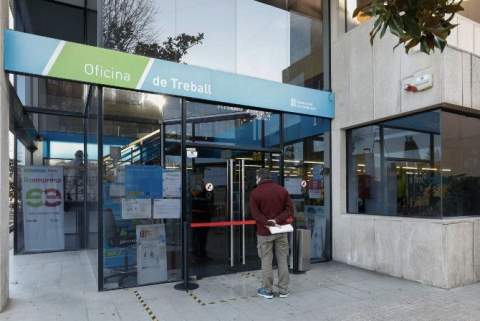 L’atur registrat a les oficines de treball augmenta un 3 % a l'agost