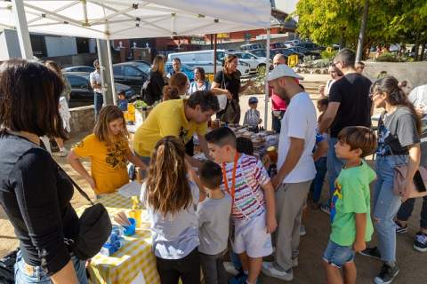 Viladecans celebra la Festa de la Mel a la Casa de les Abelles