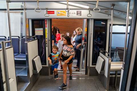 El Tren de l’Ensenyament d’FGC forma milers d’alumnes en civisme, seguretat i ús del transport públic