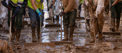 Una exposició recorda la catàstrofe humanitària que va viure València fa un any